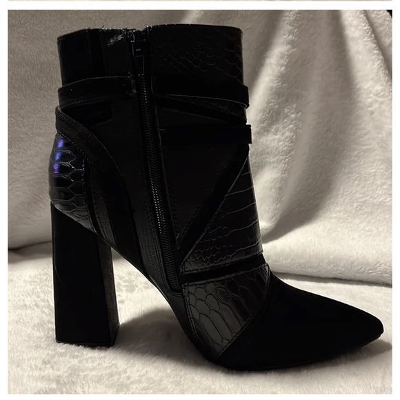 Just Fab Boots - Picture 3 of 6